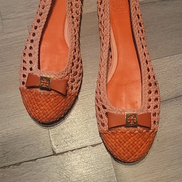 Tory Burch Carlyle Leather Woven Bow Ballet Flats in Coral Size 8.5 Women - Picture 2 of 8